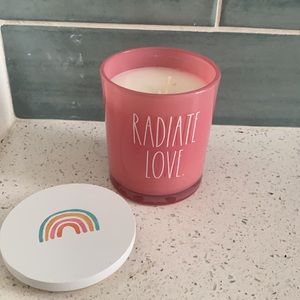 Rae Dunn Radiate Love candle